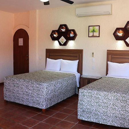 Hotel Casa De Las Palomas Tonala  Exterior photo